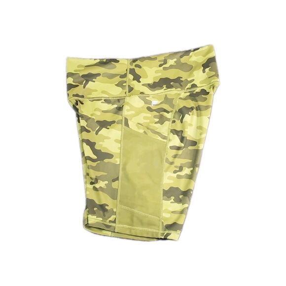 Fabletics Powerhold Sz L Women's Camo Print Yoga Workout Gym Shorts Green C12 - Picture 6 of 9